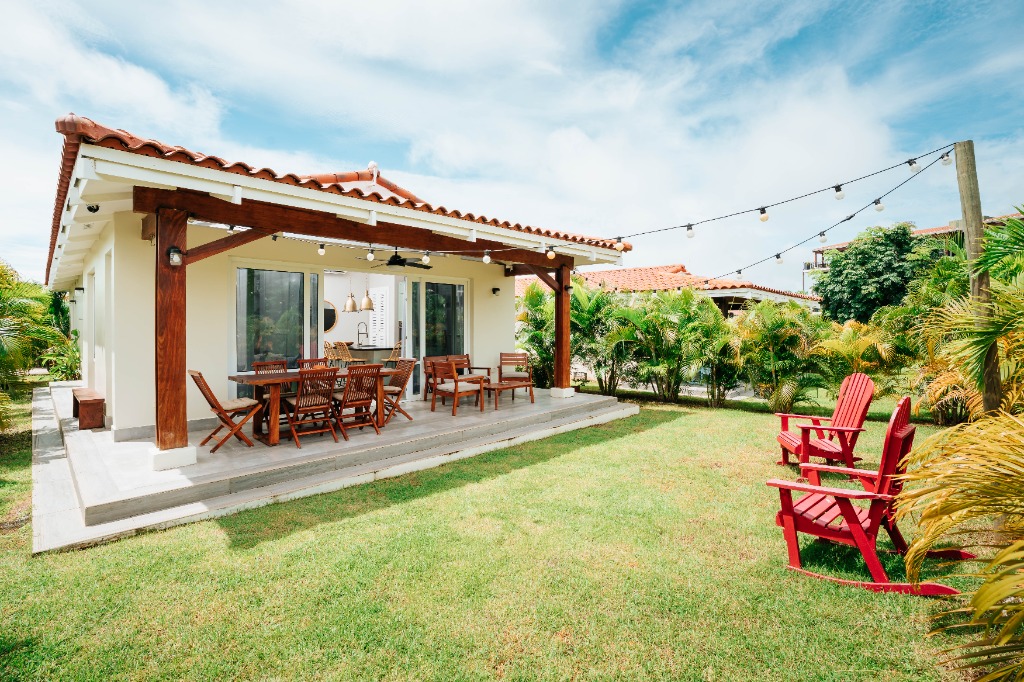 Villa Exterior Jardín